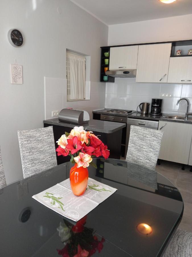 Apartments Sunag ชิเบนิก ภายนอก รูปภาพ